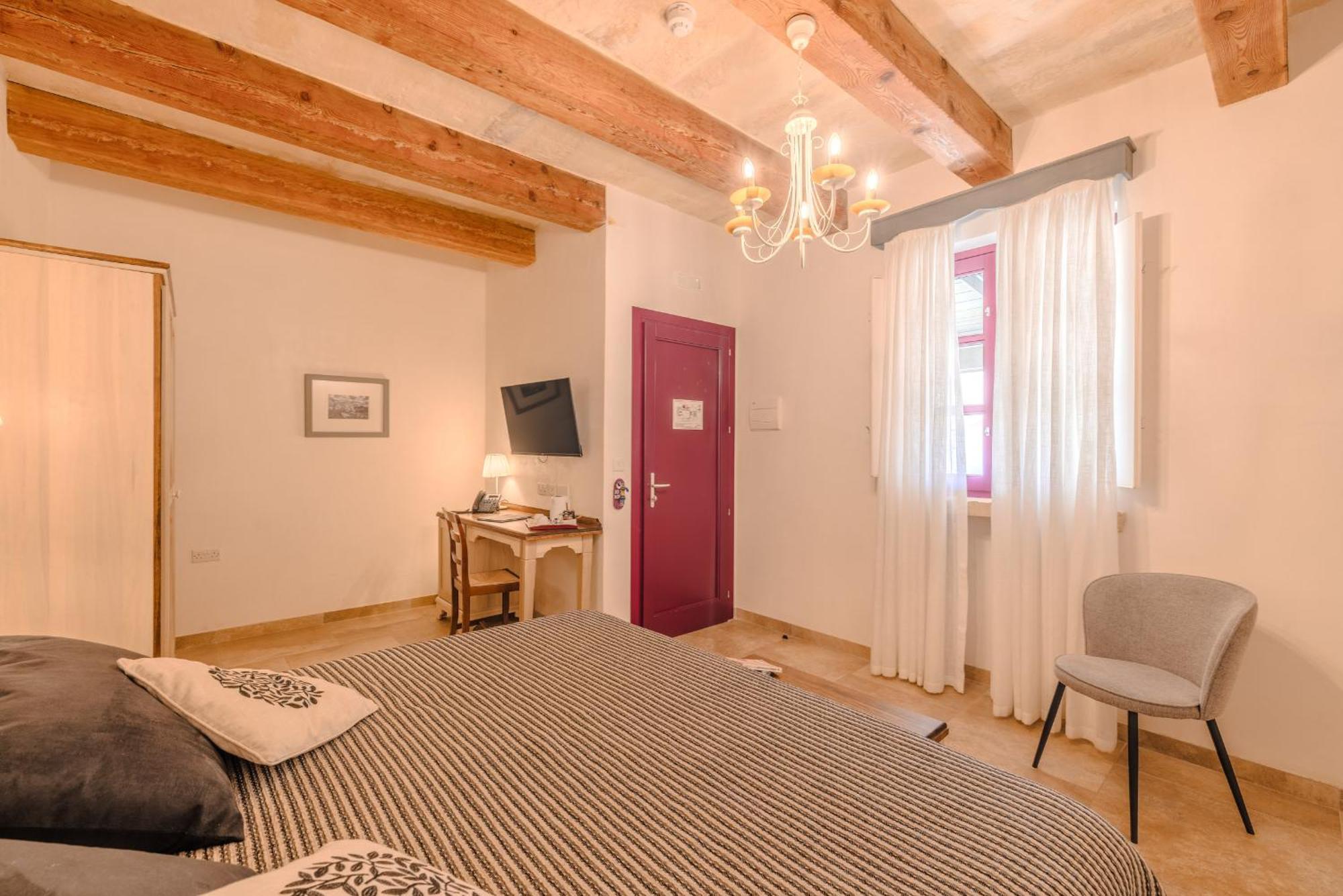 Mulberries Hotel Żabbar Buitenkant foto